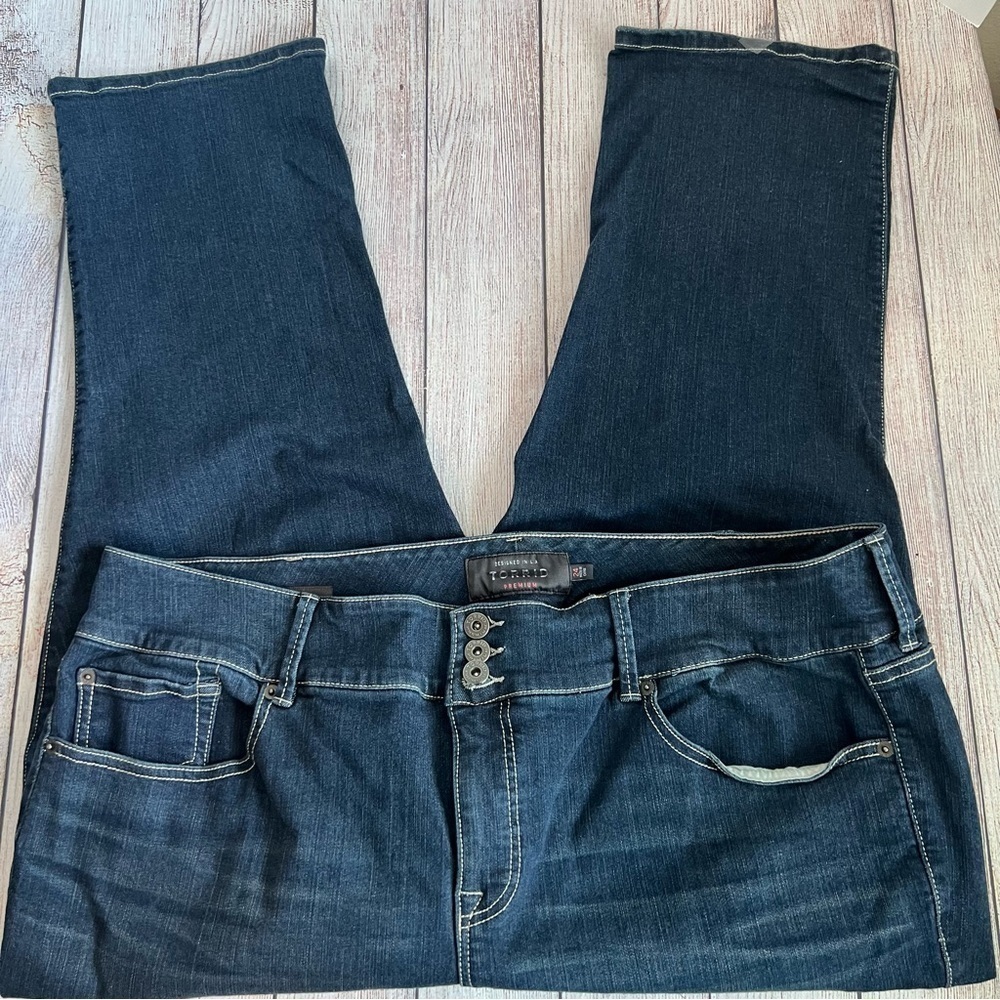 TORRID Denim Legging Capris 24